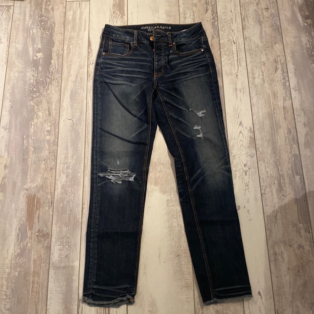 American Eagle / Size 0 / Button Fly / Tom Girl